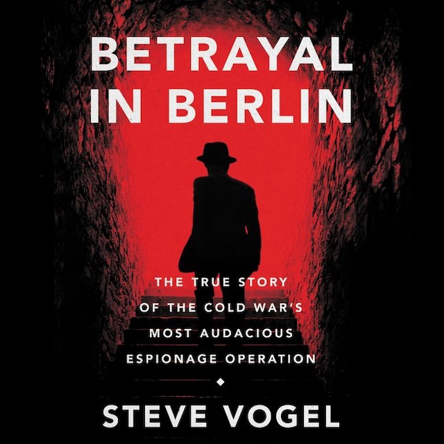 Kirjankansi teokselle Betrayal in Berlin
