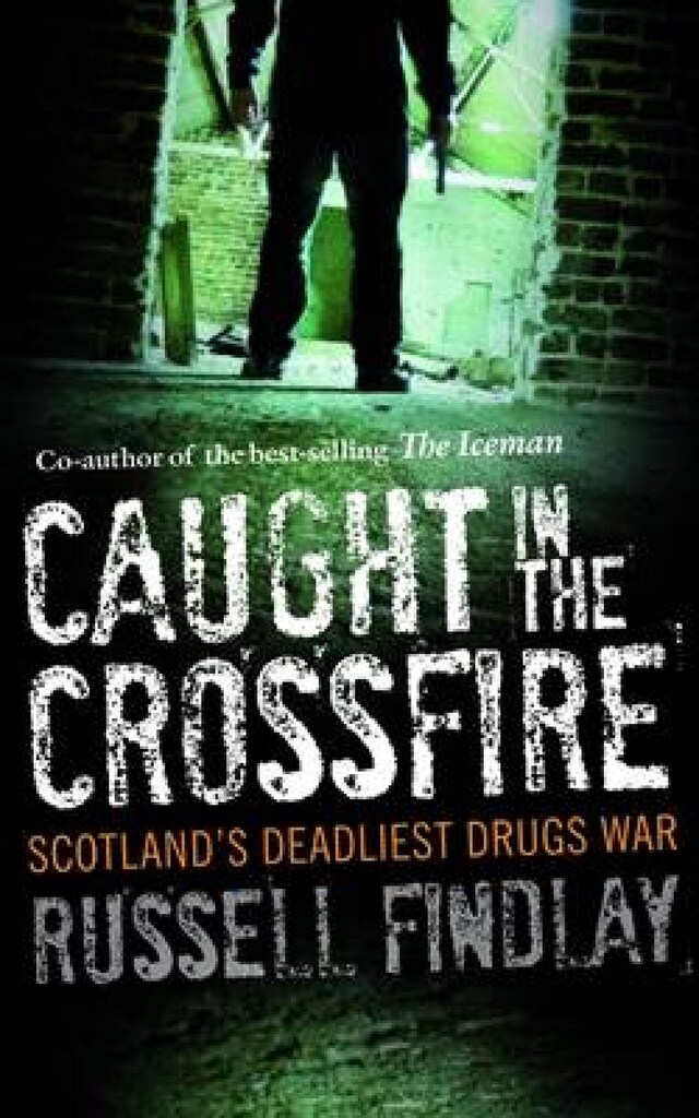 Portada de libro para Caught in the Crossfire