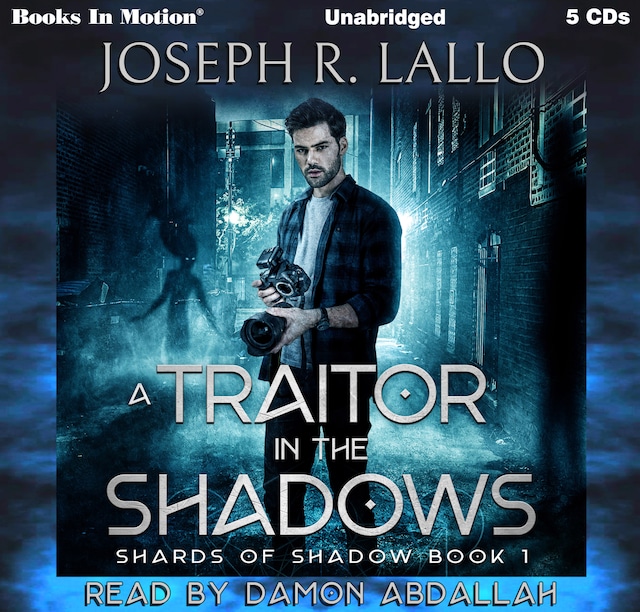 Kirjankansi teokselle Traitor in the Shadows, A