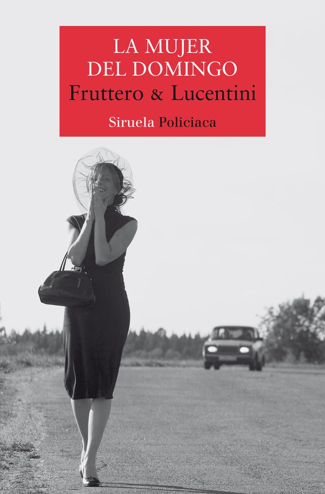 Book cover for La mujer del domingo
