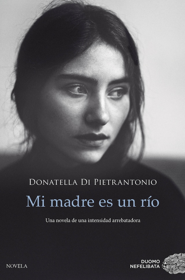 Book cover for Mi madre es un río