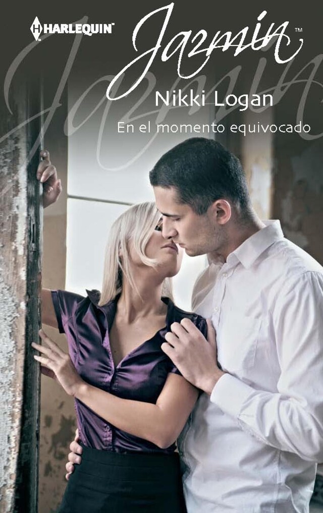 Book cover for En el momento equivocado