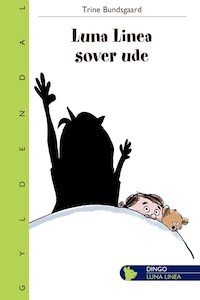 Luna Linea sover ude