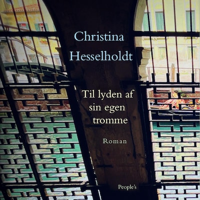 Til lyden af sin egen tromme