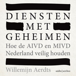Diensten met geheimen - luisterboek
