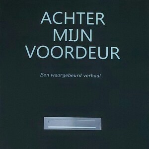 Achter mijn voordeur - luisterboek