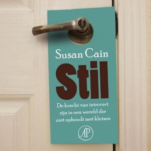 Stil: de kracht van introvert zijn in een wereld die niet ophoudt met kletsen - luisterboek